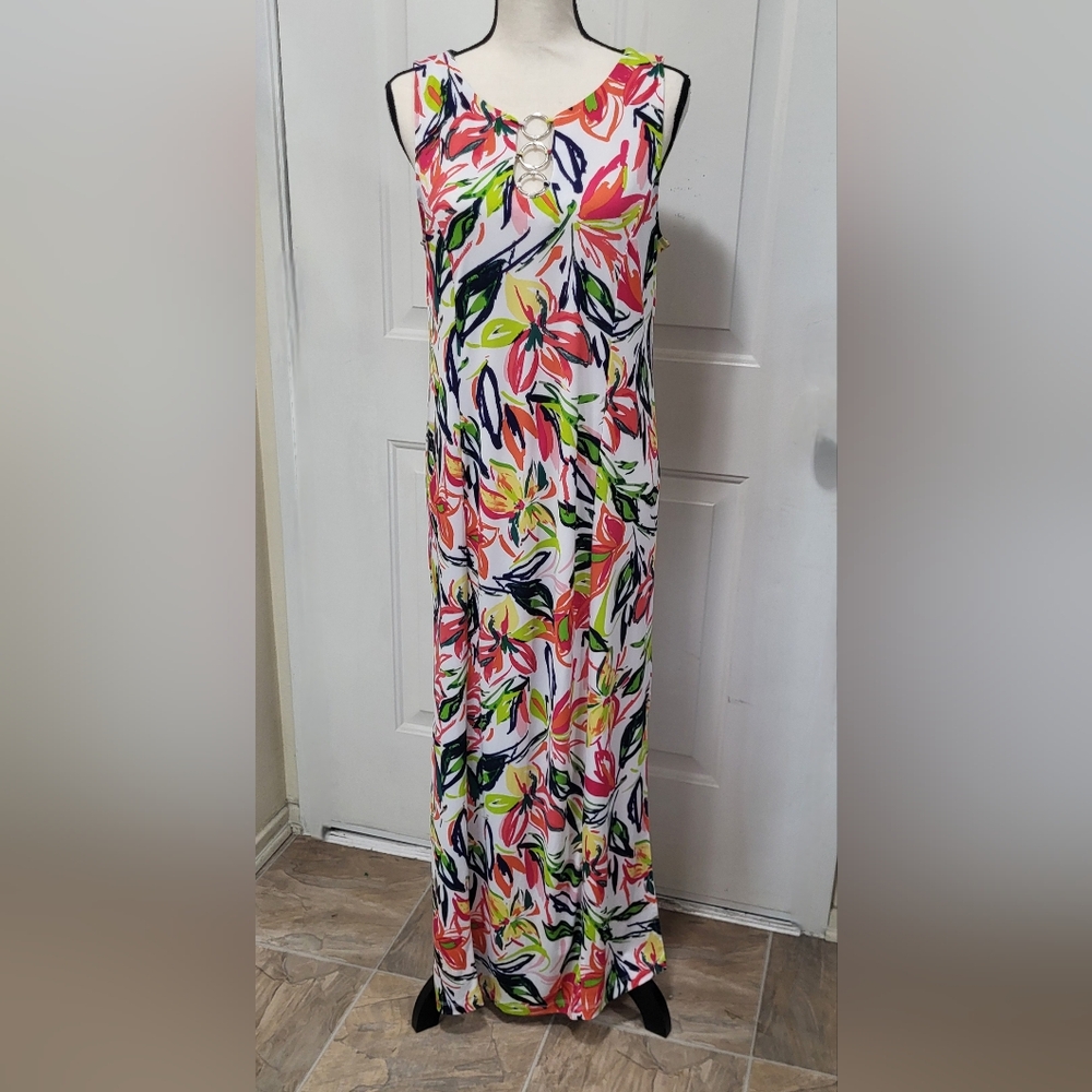 MSK Tropical Floral Sleevless Maxi Dress Size L With Side Slits & 3 Ring Detail